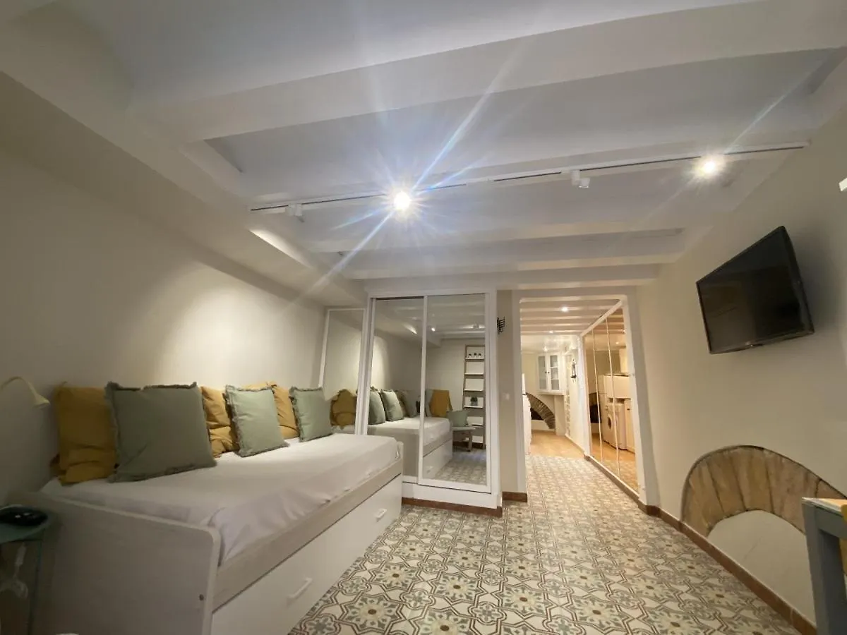 Tarracohomes, Th143 Studio Old Town Tarragona 0*,  Spain
